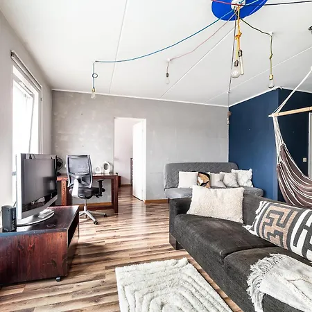 아파트 Floor Near Ferry Terminal - Free Parking *