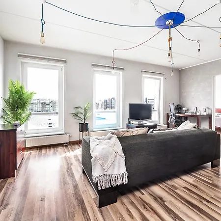 Floor Near Ferry Terminal - Free Parking * Tallinn